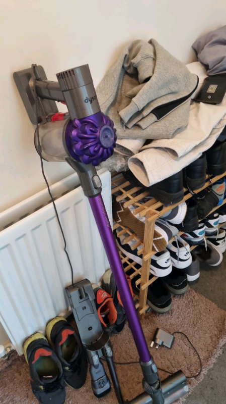 Dyson v6 animal hoover wireless and 